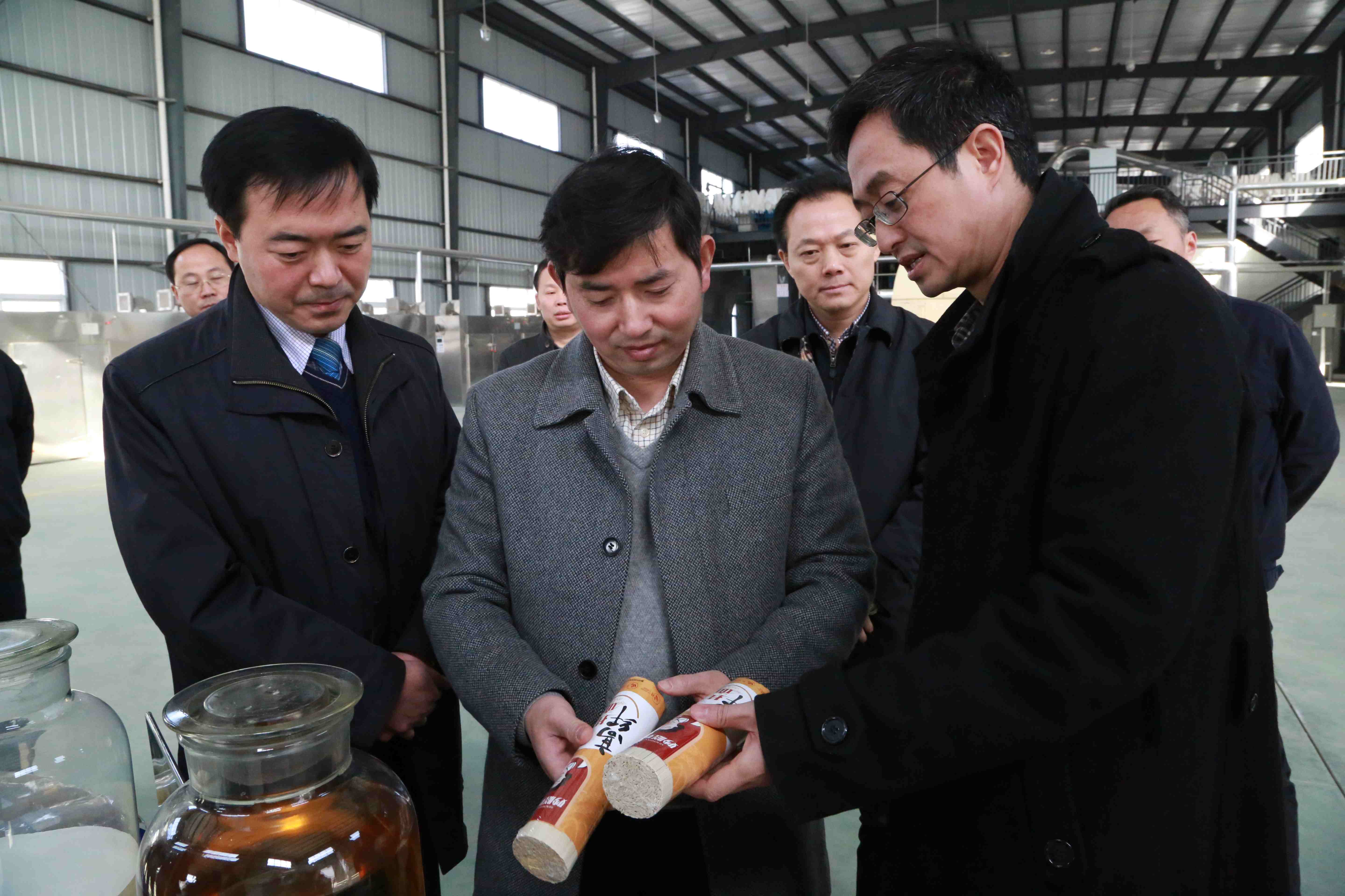 范书记经开区调研.jpg