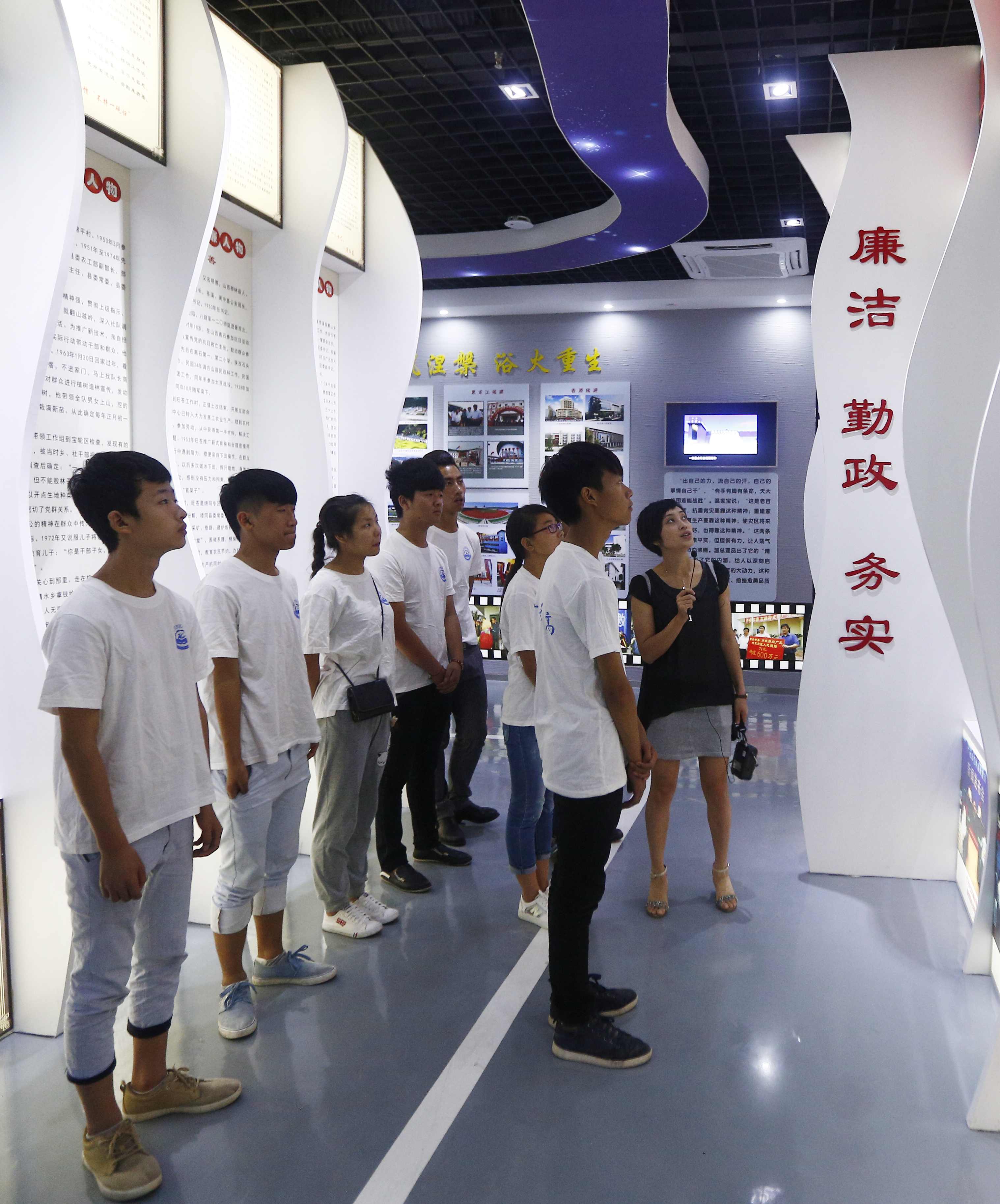 市档案局创新开展党风廉政宣传教育