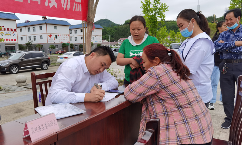 朝天区：对信访举报问题 “划句号” 向漠视侵害群众利益说“不”