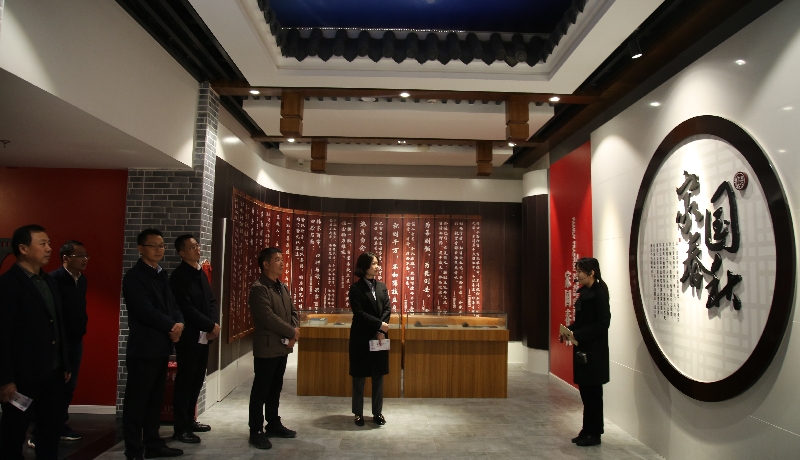 家风 家国春秋_副本.jpg