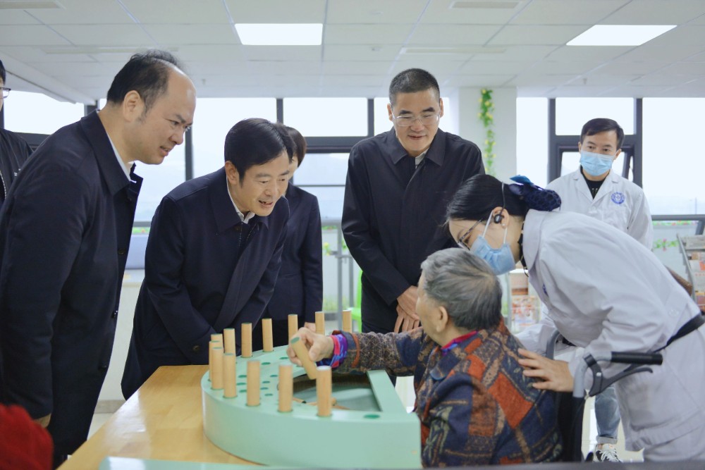 陈宗德调研督导全市养老服务突出问题专项整治工作